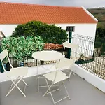 Holiday home Casa Da Varzea-casa Relaxante Com Piscina Partilhada